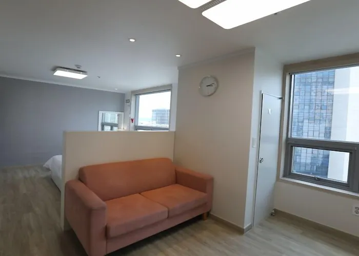 Pol-a Haeundae Hotel 3*