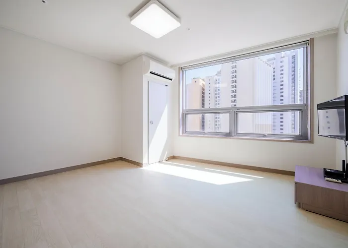 Pol-a Haeundae Hotel 3*